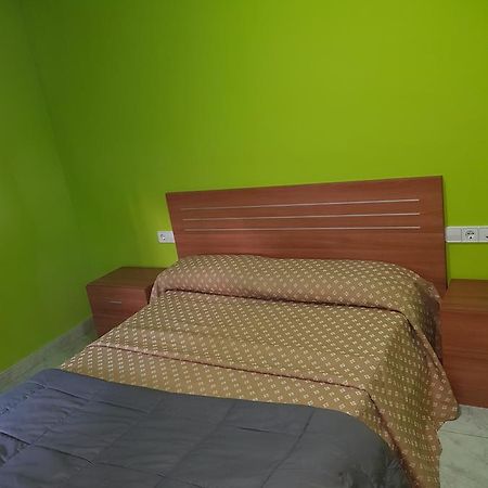 Hostal Europa Таррагона Екстер'єр фото