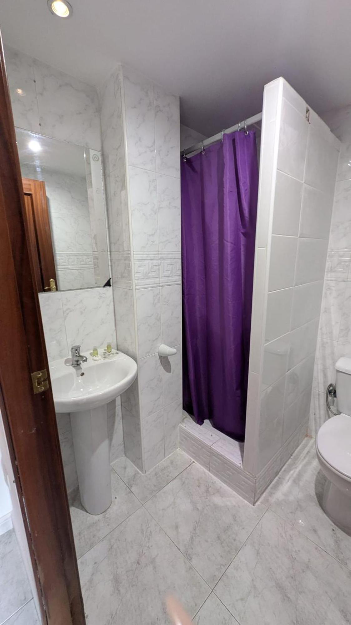 Hostal Europa Таррагона Екстер'єр фото